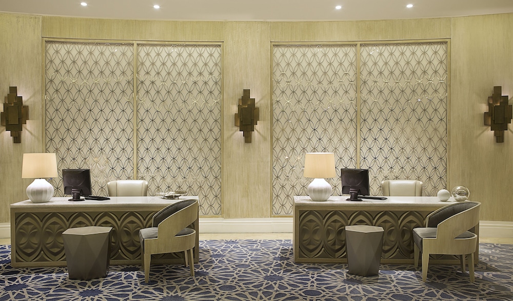 Al Habtoor Grand Resort, Autograph Collection Rezervasyon