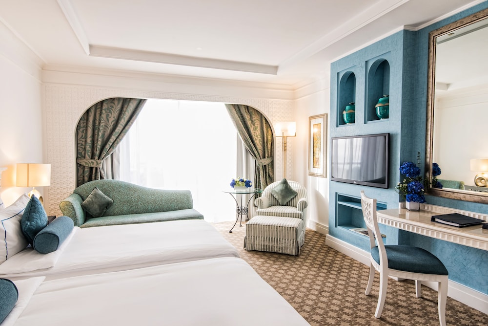 Al Habtoor Grand Resort, Autograph Collection Rezervasyon