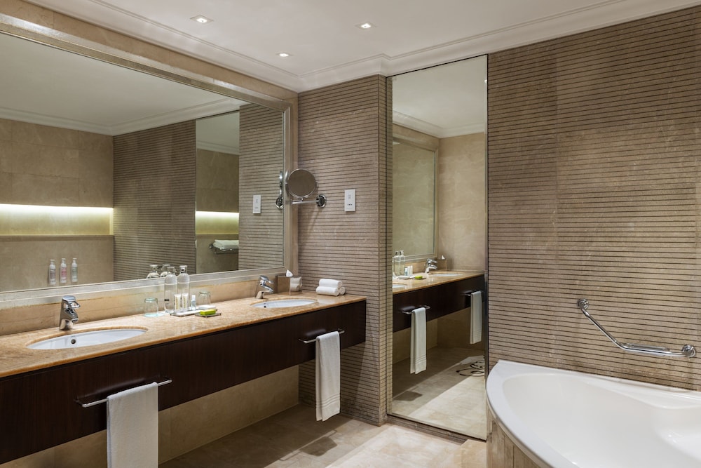 Le Meridien Mina Seyahi Beach Resort & Waterpark Rezervasyon