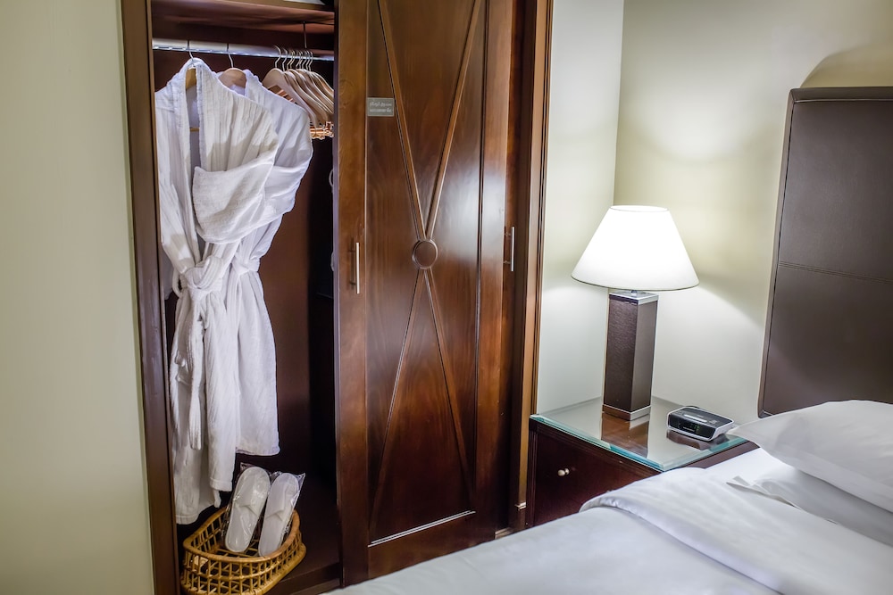 Grand Excelsior Hotel Deira Rezervasyon