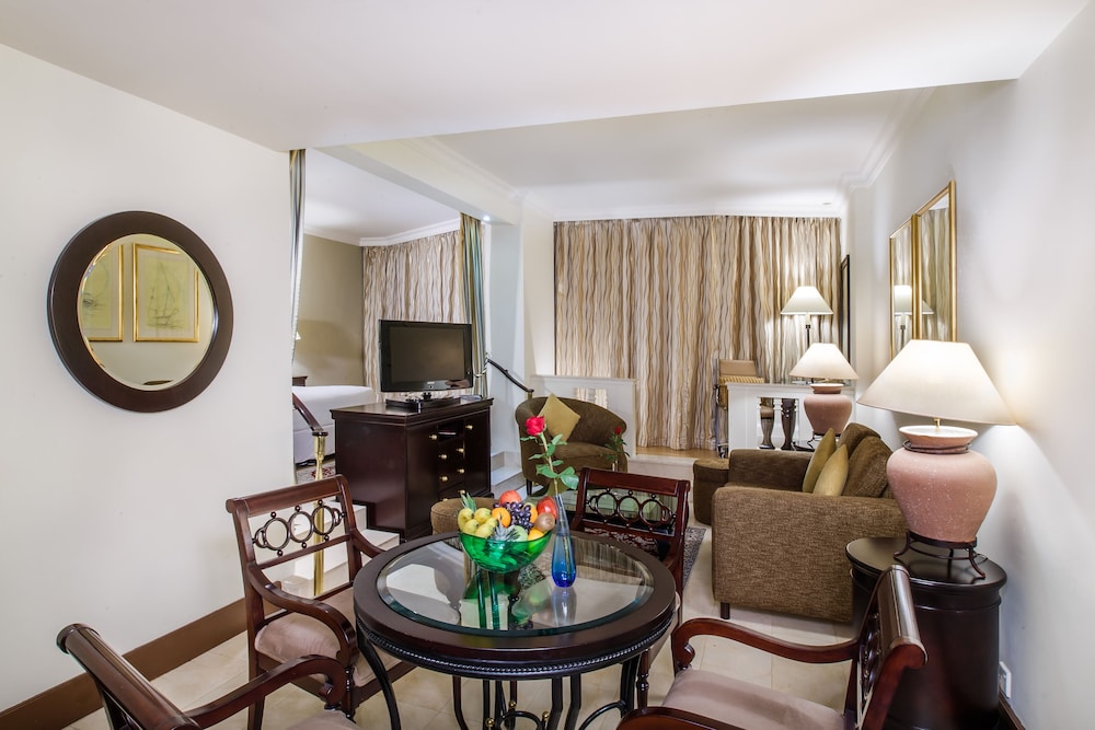 Grand Excelsior Hotel Deira Rezervasyon