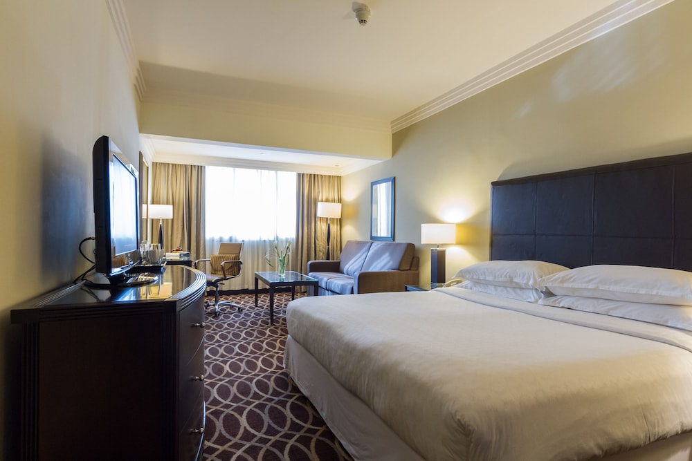 Grand Excelsior Hotel Deira Rezervasyon