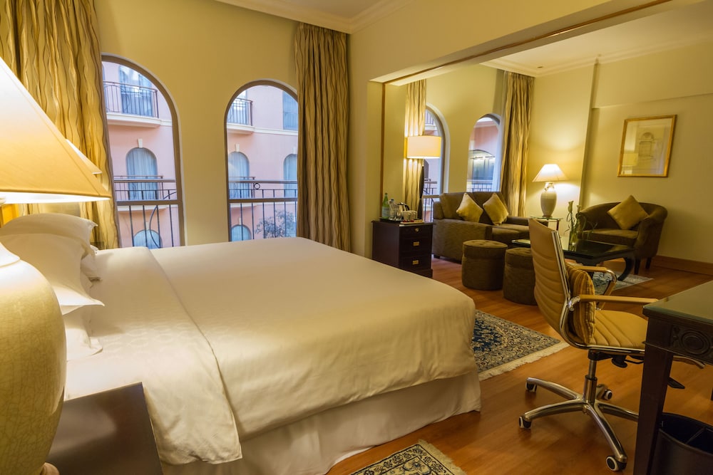 Grand Excelsior Hotel Deira Rezervasyon