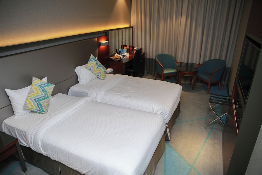 Hotel Versailles Dubai Rezervasyon