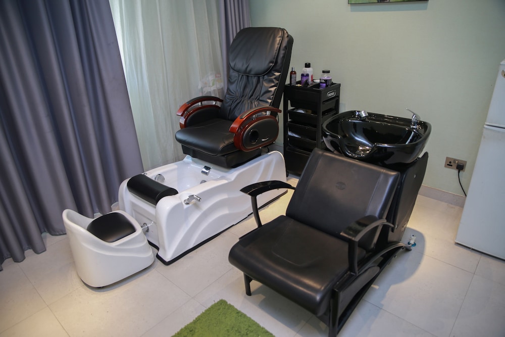 Hotel Versailles Dubai Rezervasyon