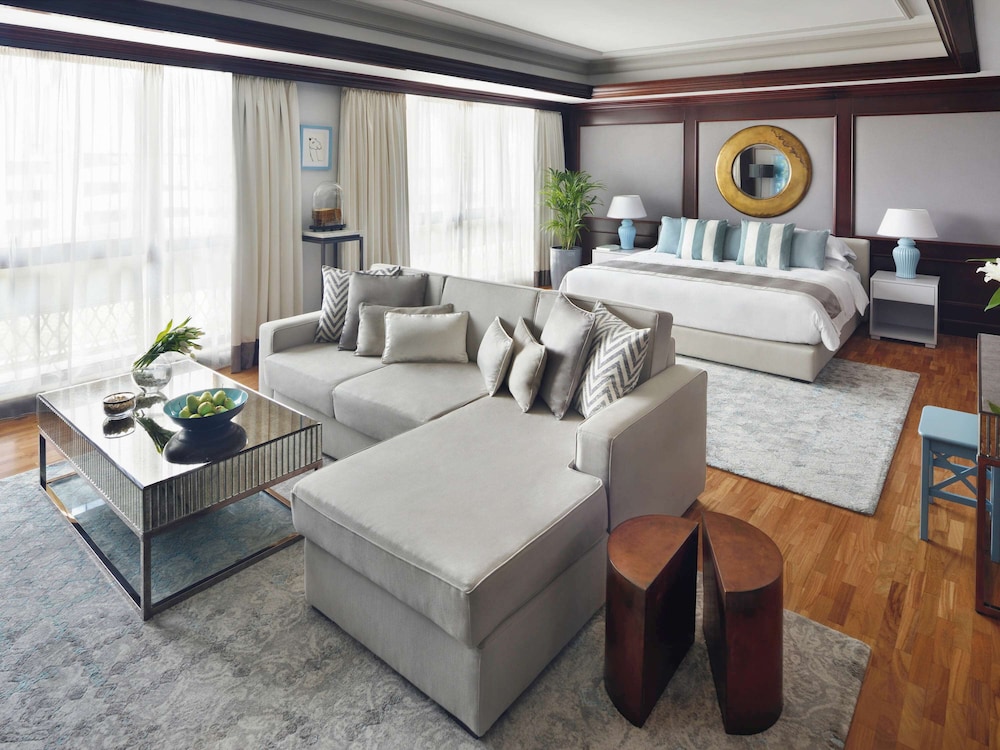 Mövenpick Hotel & Apartments Bur Dubai Rezervasyon