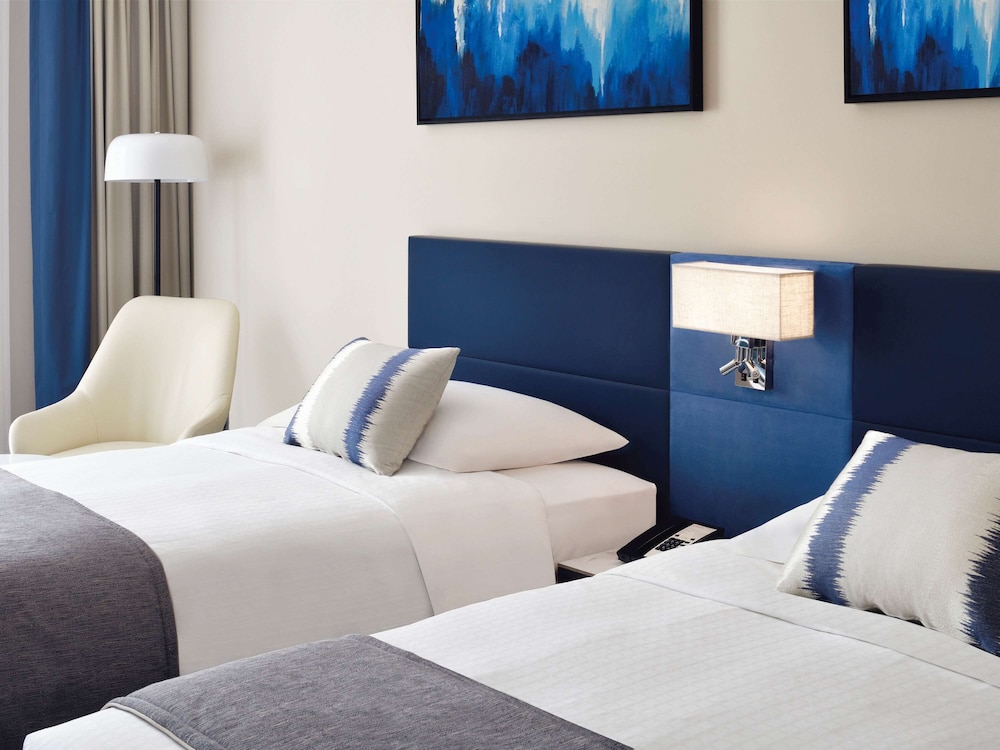 Mövenpick Hotel & Apartments Bur Dubai Rezervasyon