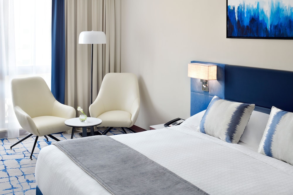 Mövenpick Hotel & Apartments Bur Dubai Rezervasyon