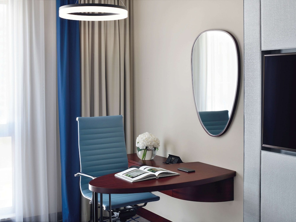 Mövenpick Hotel & Apartments Bur Dubai Rezervasyon