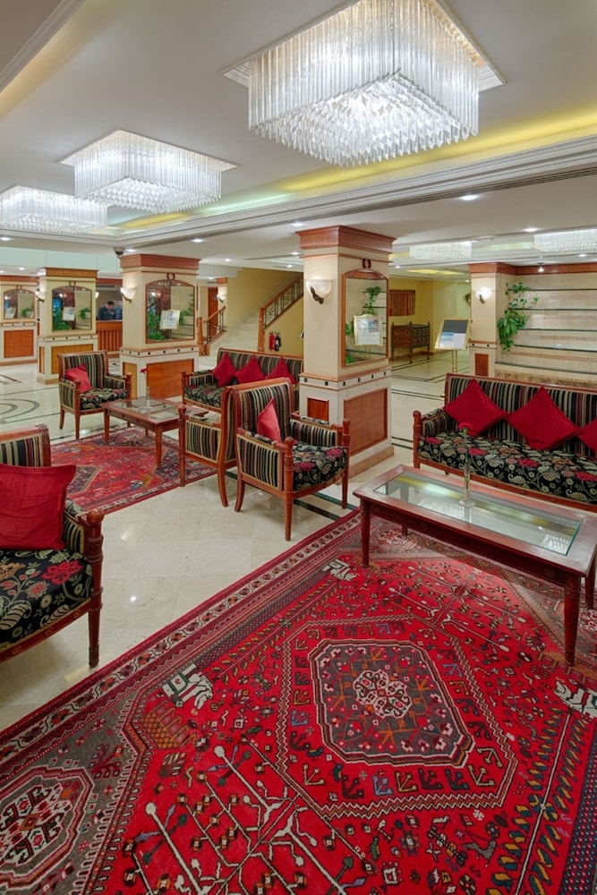 Riviera Hotel Rezervasyon