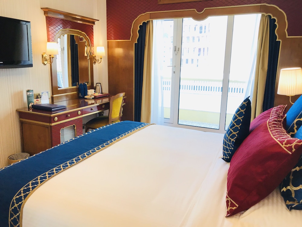 Riviera Hotel Rezervasyon