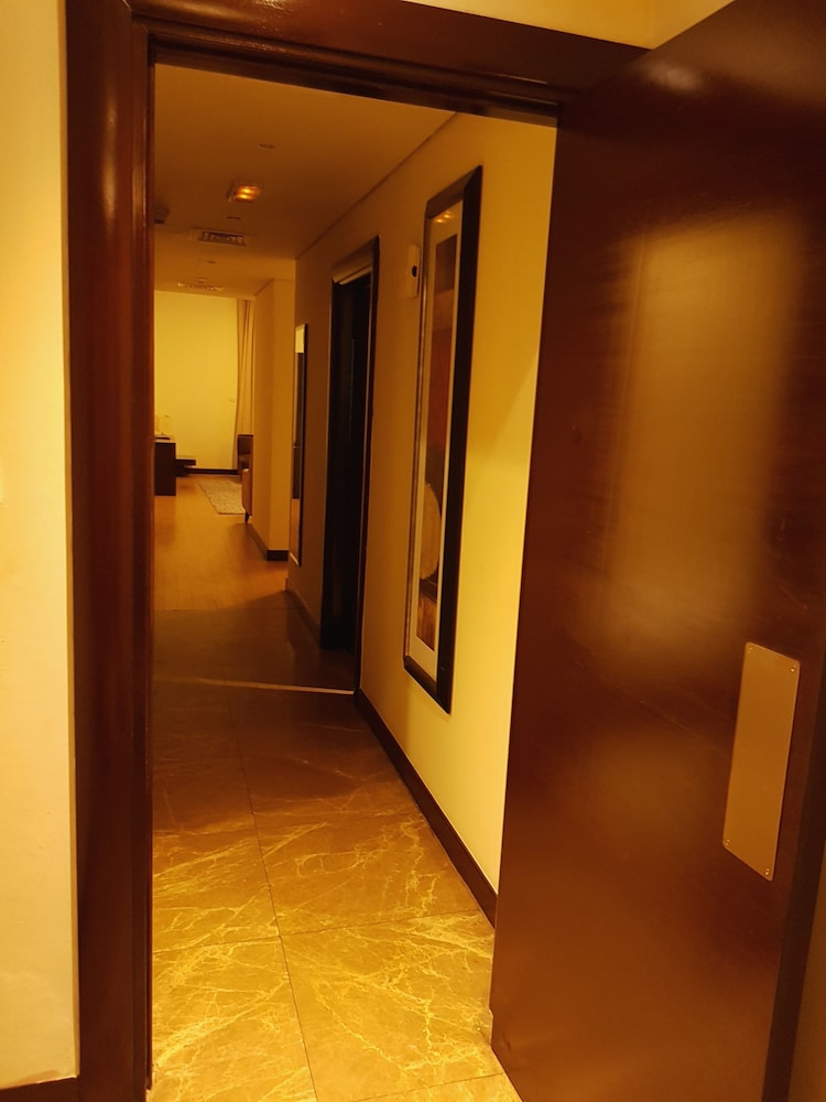 Tulip Creek Hotel Apartments Rezervasyon