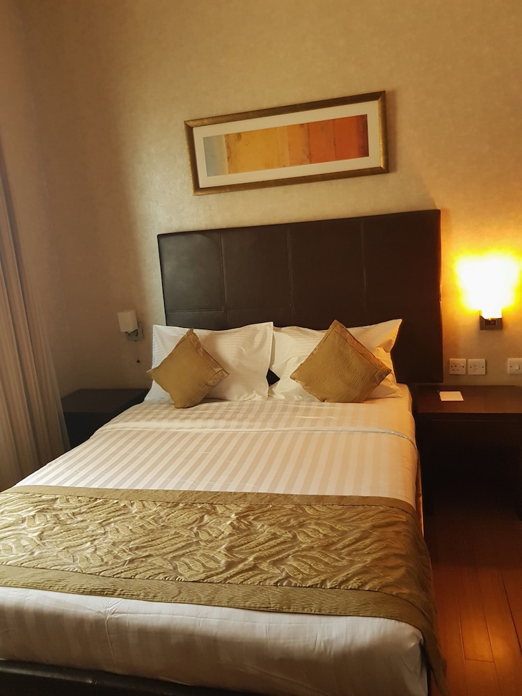 Tulip Creek Hotel Apartments Rezervasyon