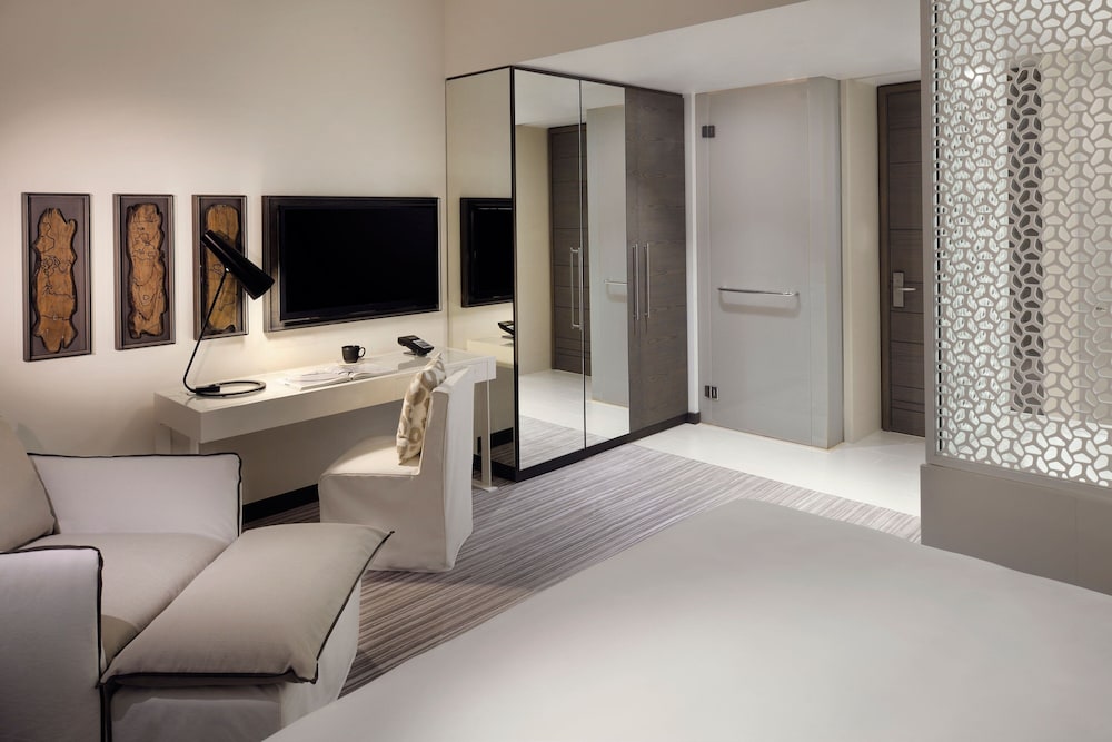 Hotel Boulevard, Autograph Collection Rezervasyon