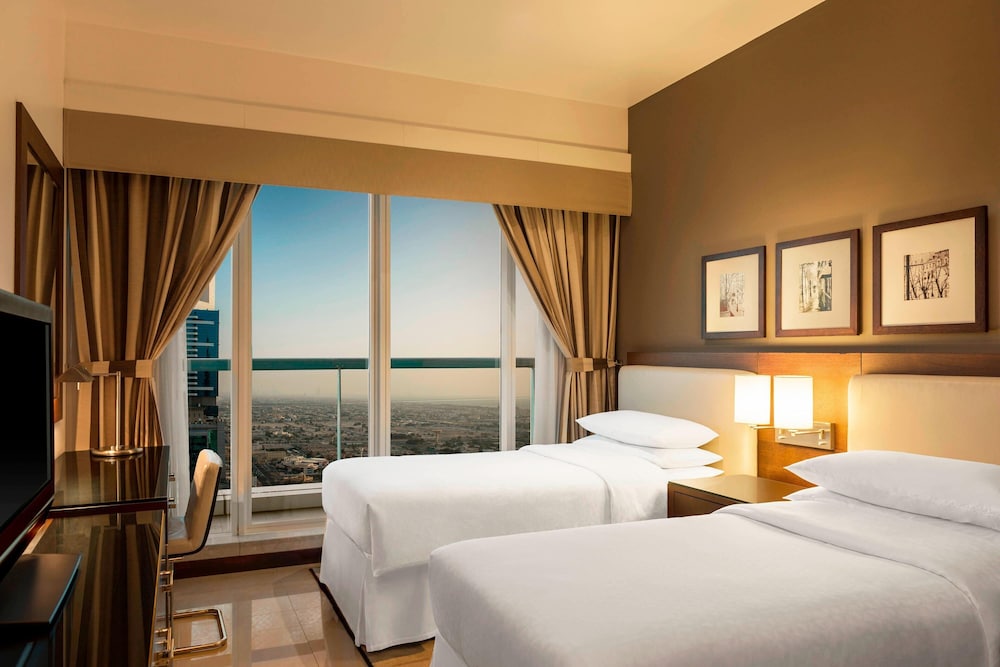 Four Points by Sheraton Sheikh Zayed Road, Dubai Rezervasyon