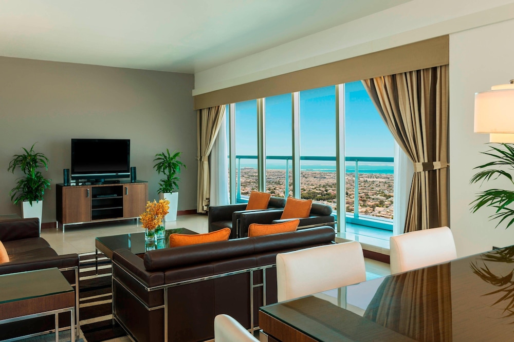 Four Points by Sheraton Sheikh Zayed Road, Dubai Rezervasyon