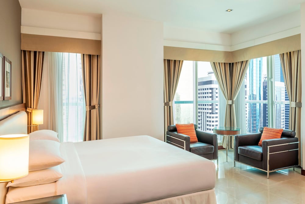 Four Points by Sheraton Sheikh Zayed Road, Dubai Rezervasyon