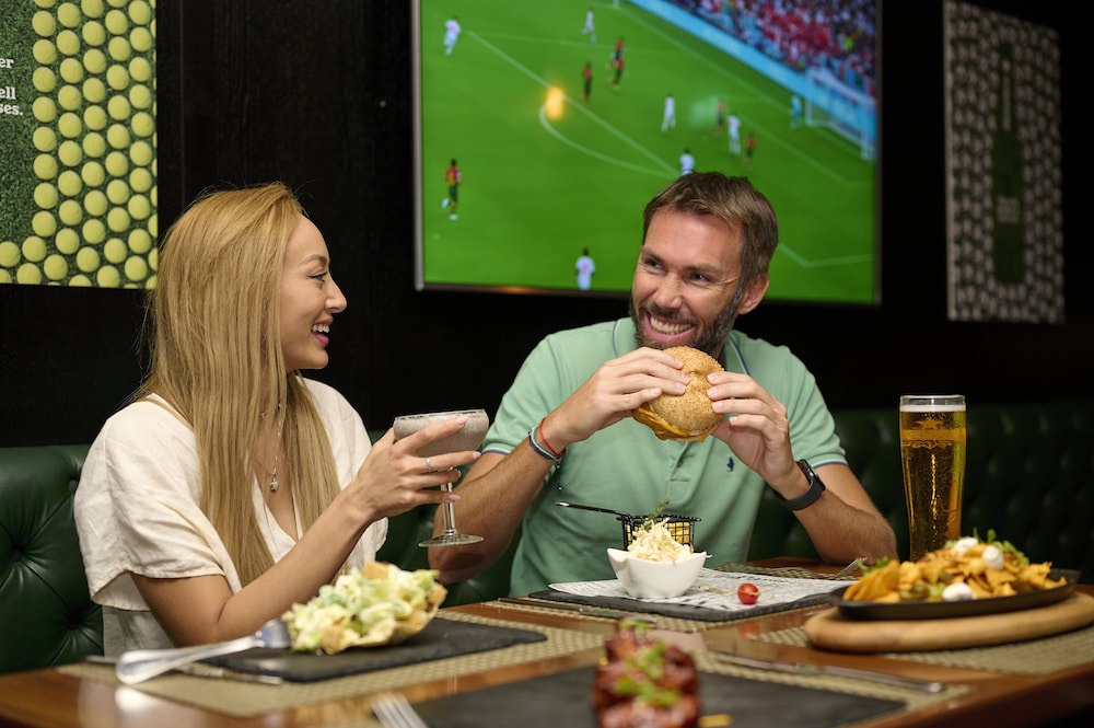 Holiday Inn Express Dubai Internet City Rezervasyon