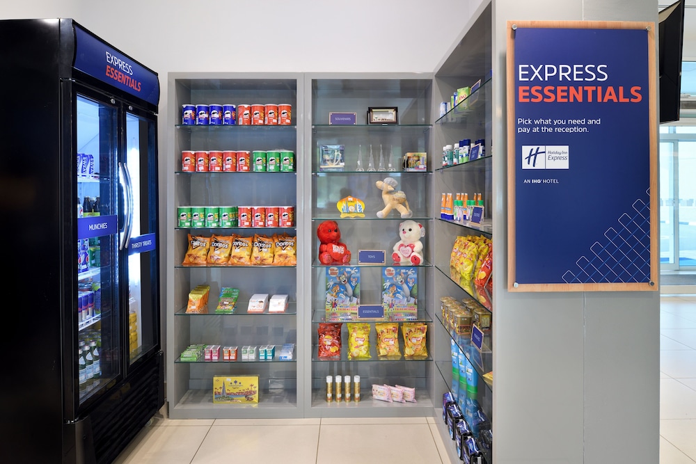 Holiday Inn Express Dubai Internet City Rezervasyon