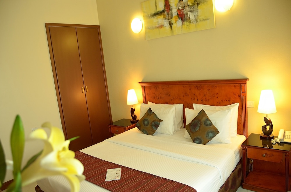 Nejoum Al Emarate Hotel Rezervasyon