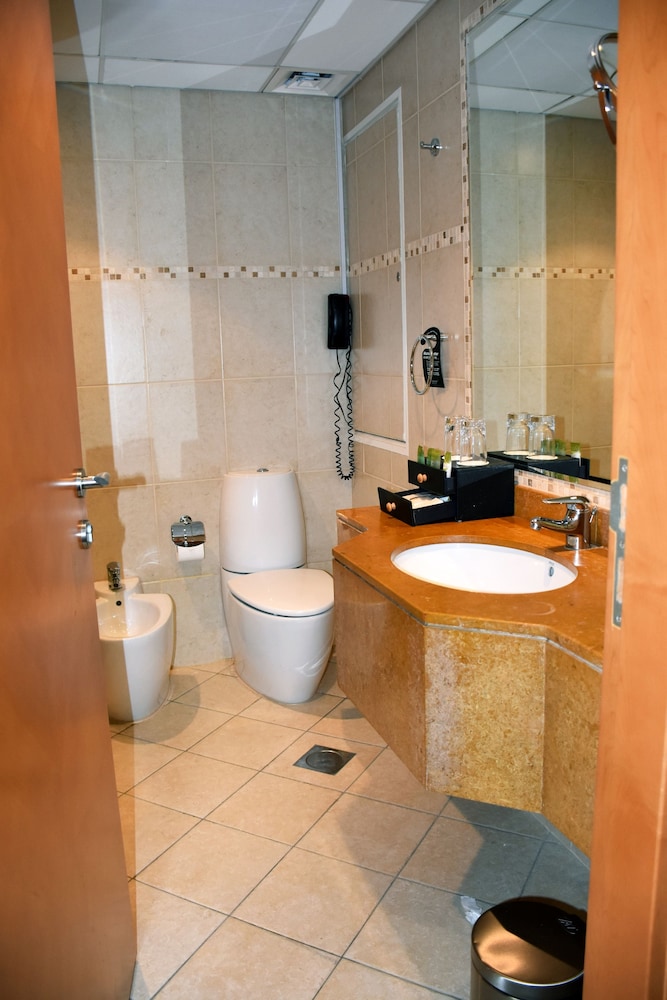 Tamani Marina Hotel and Hotel Apartment Rezervasyon