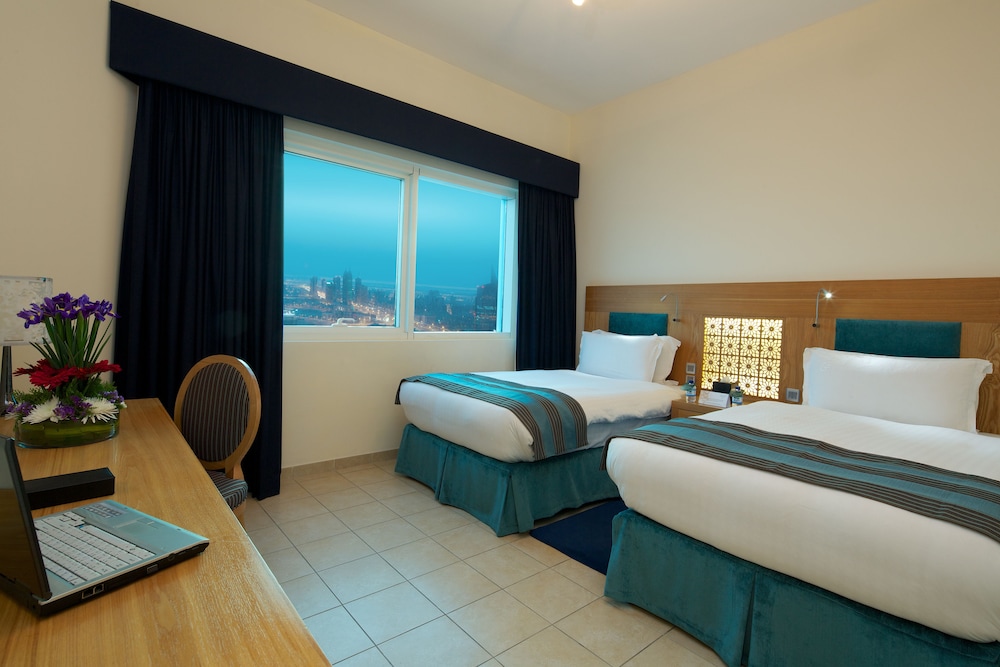 Tamani Marina Hotel and Hotel Apartment Rezervasyon