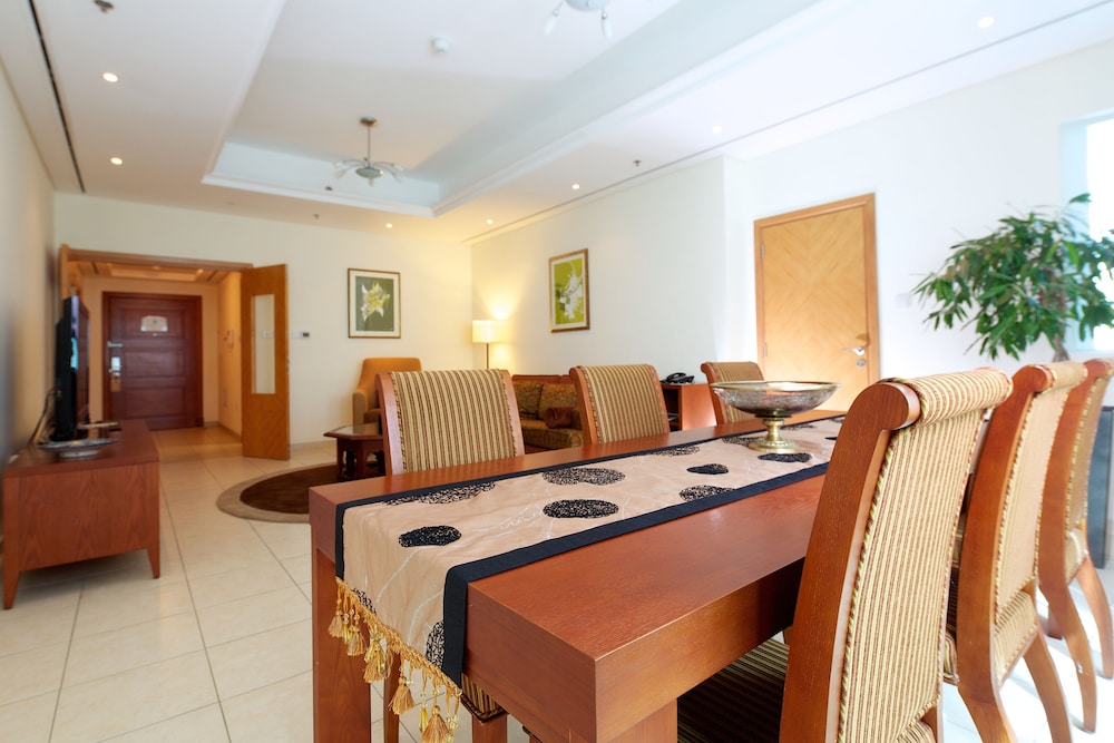 Tamani Marina Hotel and Hotel Apartment Rezervasyon