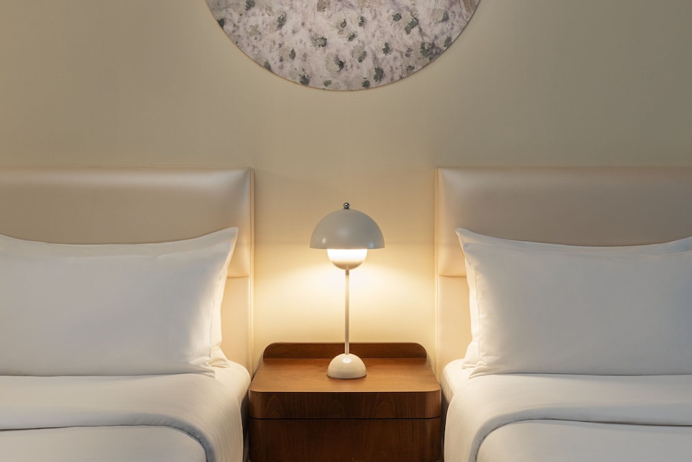 Majestic Cove Hotel Rezervasyon