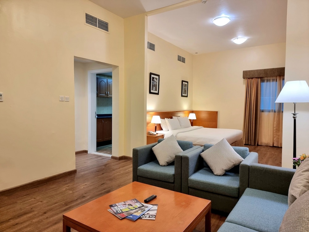 Ramada Hotel & Suites by Wyndham Ajman Rezervasyon