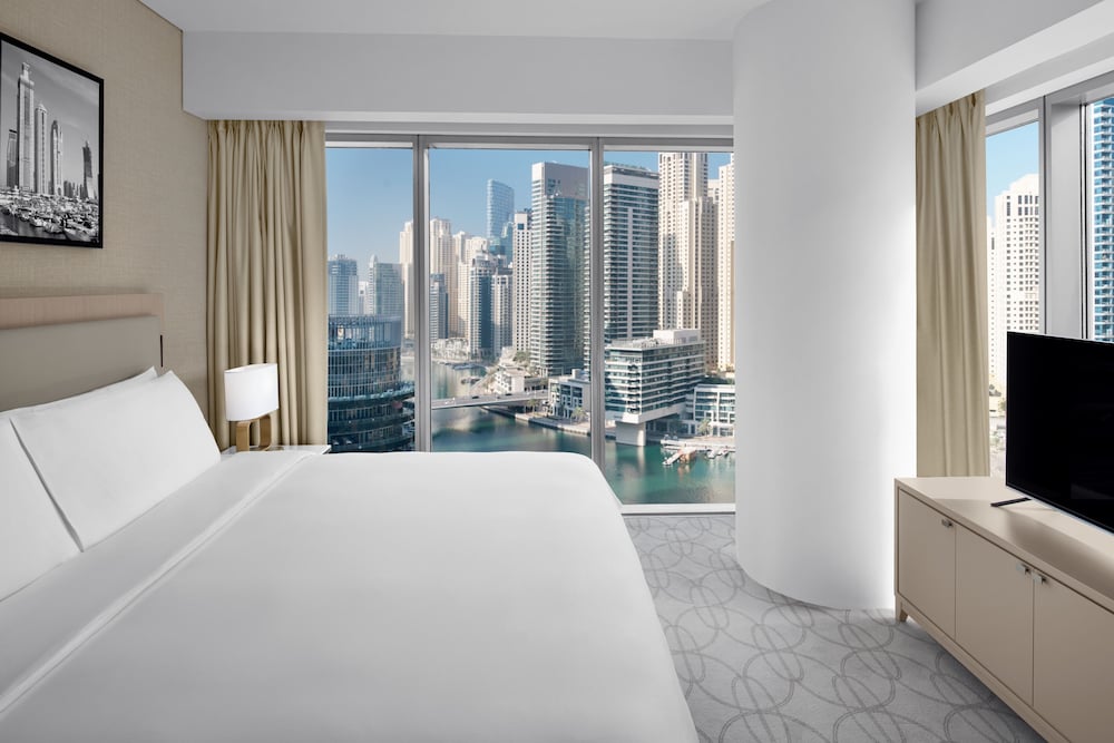 JW Marriott Hotel Marina Rezervasyon