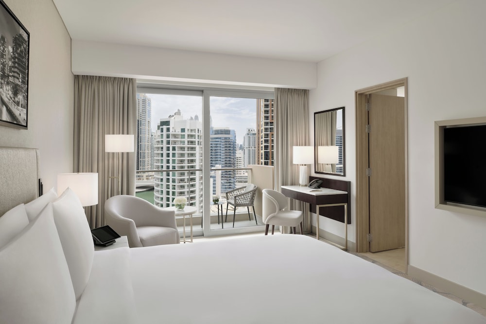 JW Marriott Hotel Marina Rezervasyon