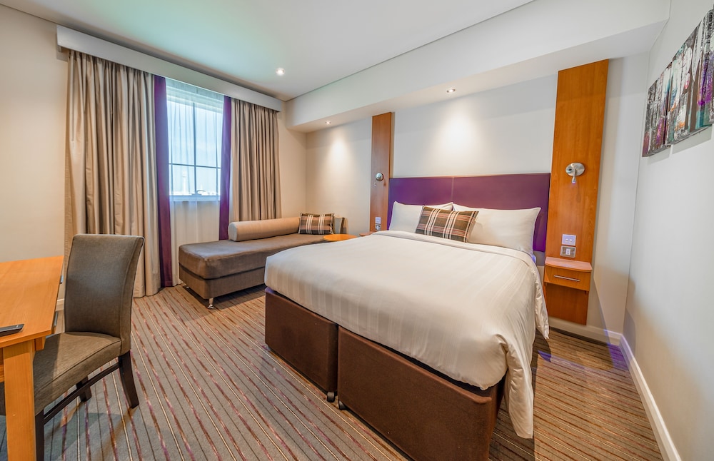 Premier Inn Dubai Investments Park Rezervasyon