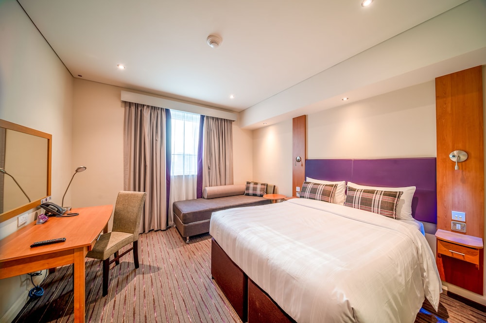 Premier Inn Dubai Investments Park Rezervasyon