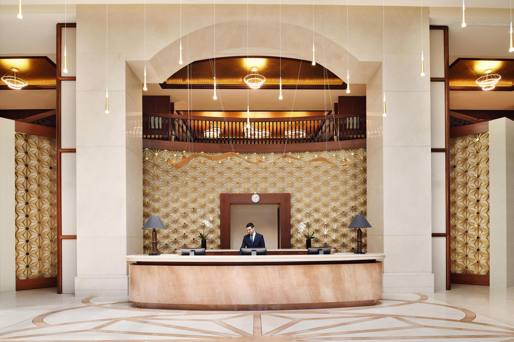 Crowne Plaza Dubai Jumeirah Rezervasyon