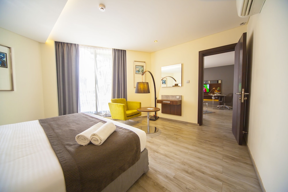 Pearl Hotel Rezervasyon