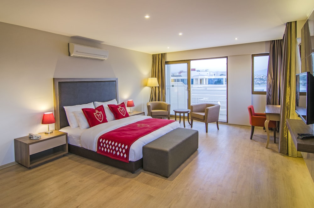 Ladies Beach Suit Otel Rezervasyon