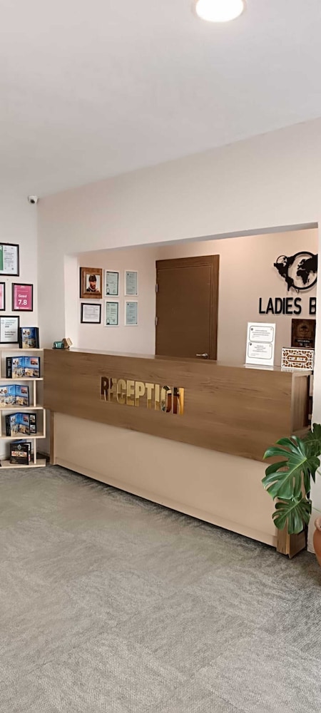 Ladies Beach Suit Otel Rezervasyon