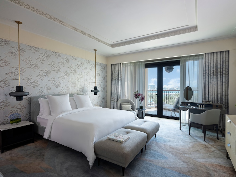 Four Seasons Resort Dubai at Jumeirah Beach Rezervasyon