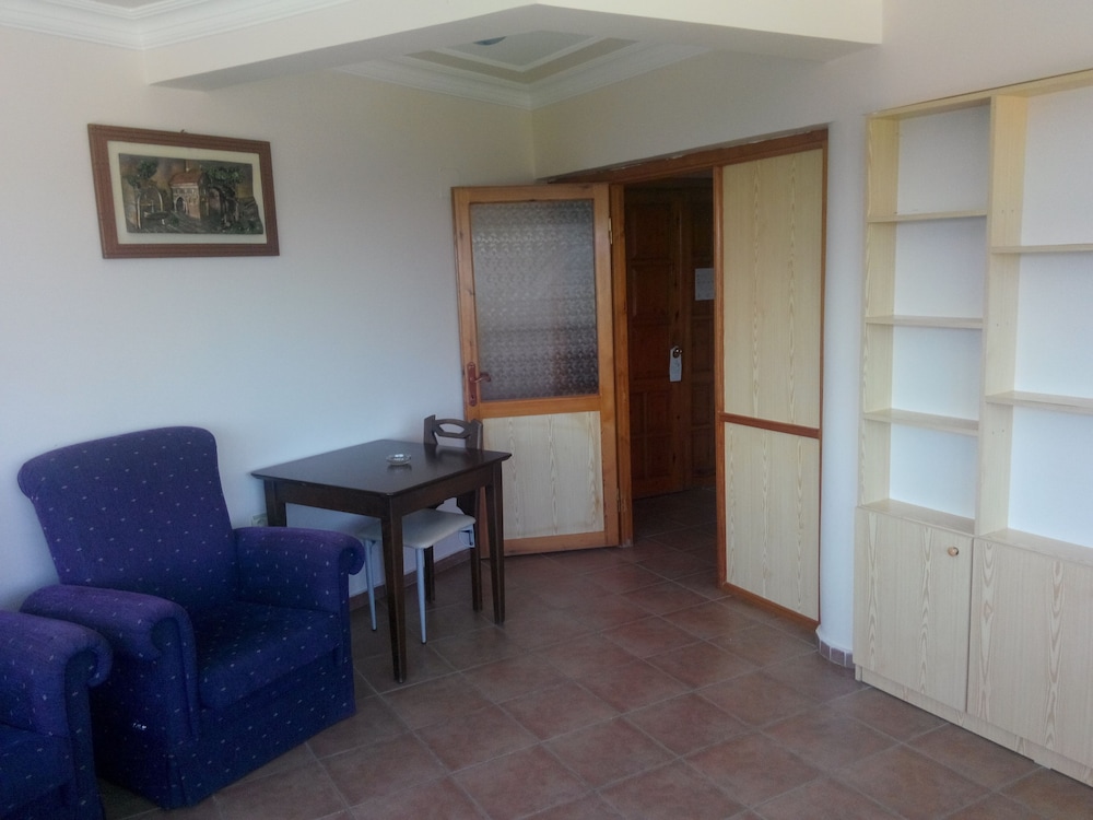 Art Hotel Kusadasi Rezervasyon