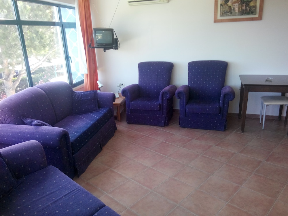 Art Hotel Kusadasi Rezervasyon