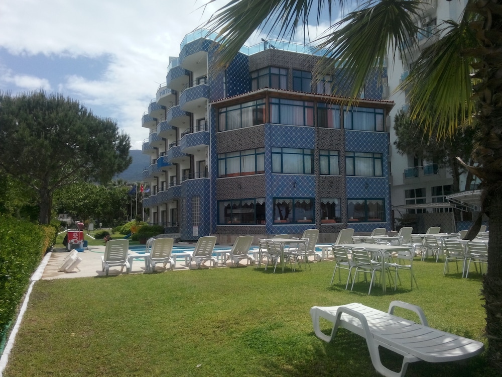 Art Hotel Kusadasi Rezervasyon