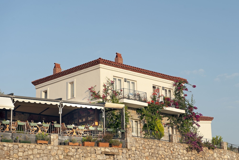 Swan Lake Boutique Hotel Rezervasyon