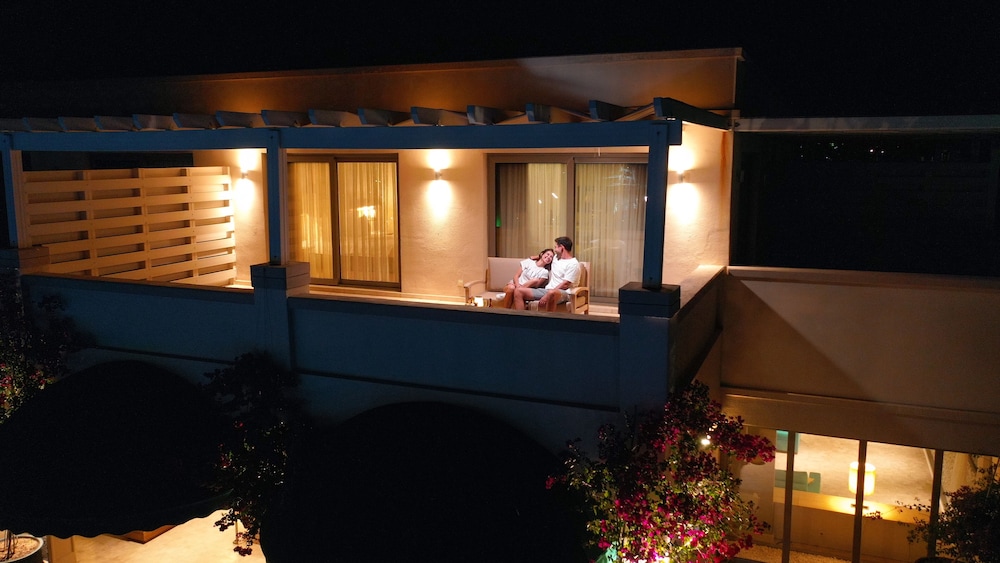 Yacht Club Rezervasyon