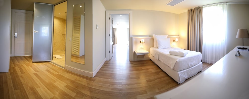 Yacht Club Rezervasyon