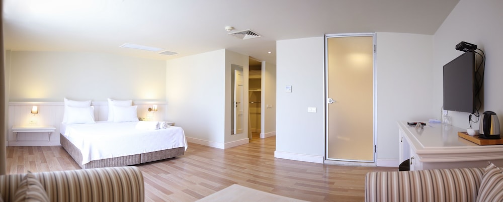 Yacht Club Rezervasyon