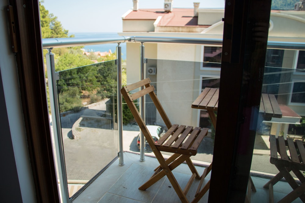 Pyara Hotel Rezervasyon