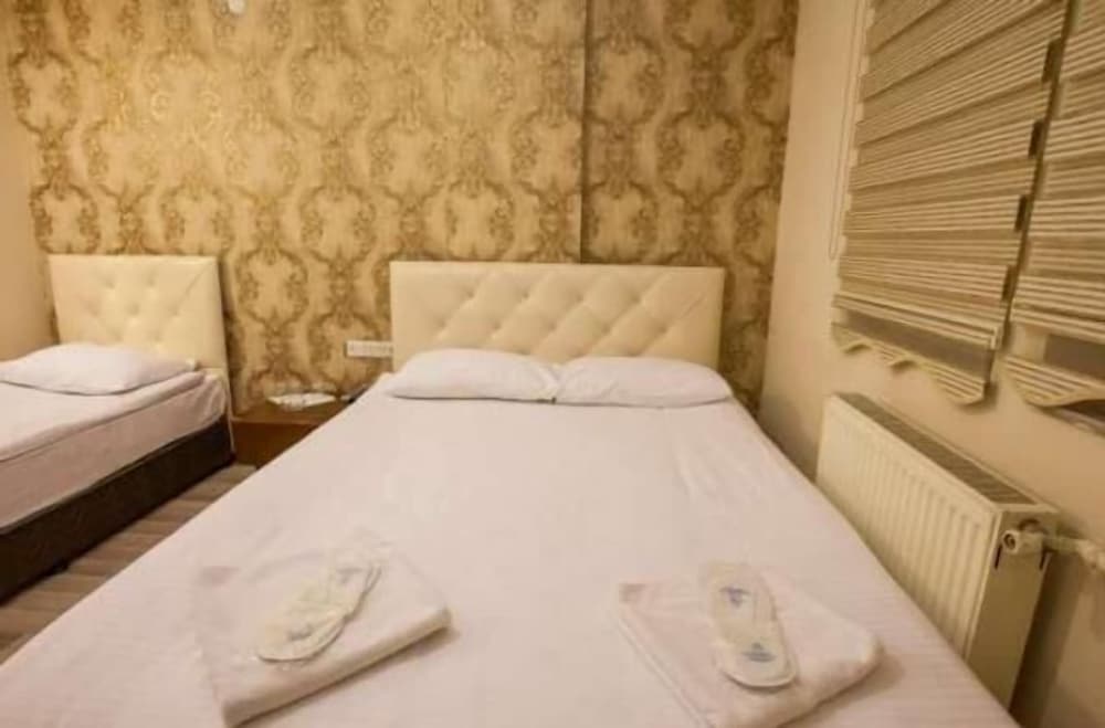 Hotel Seven Brothers Rezervasyon