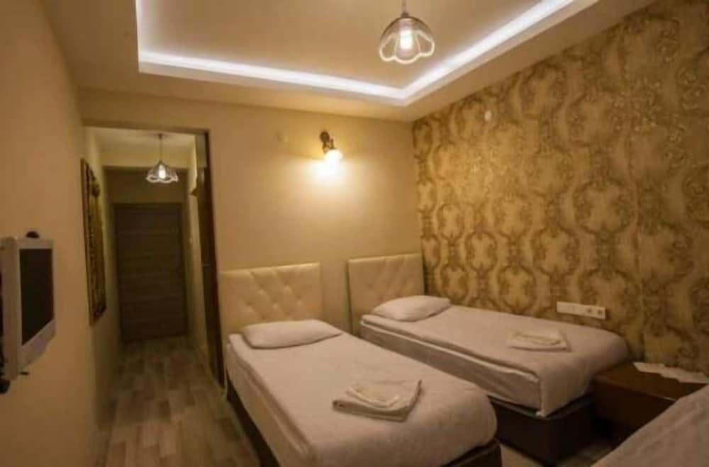 Hotel Seven Brothers Rezervasyon