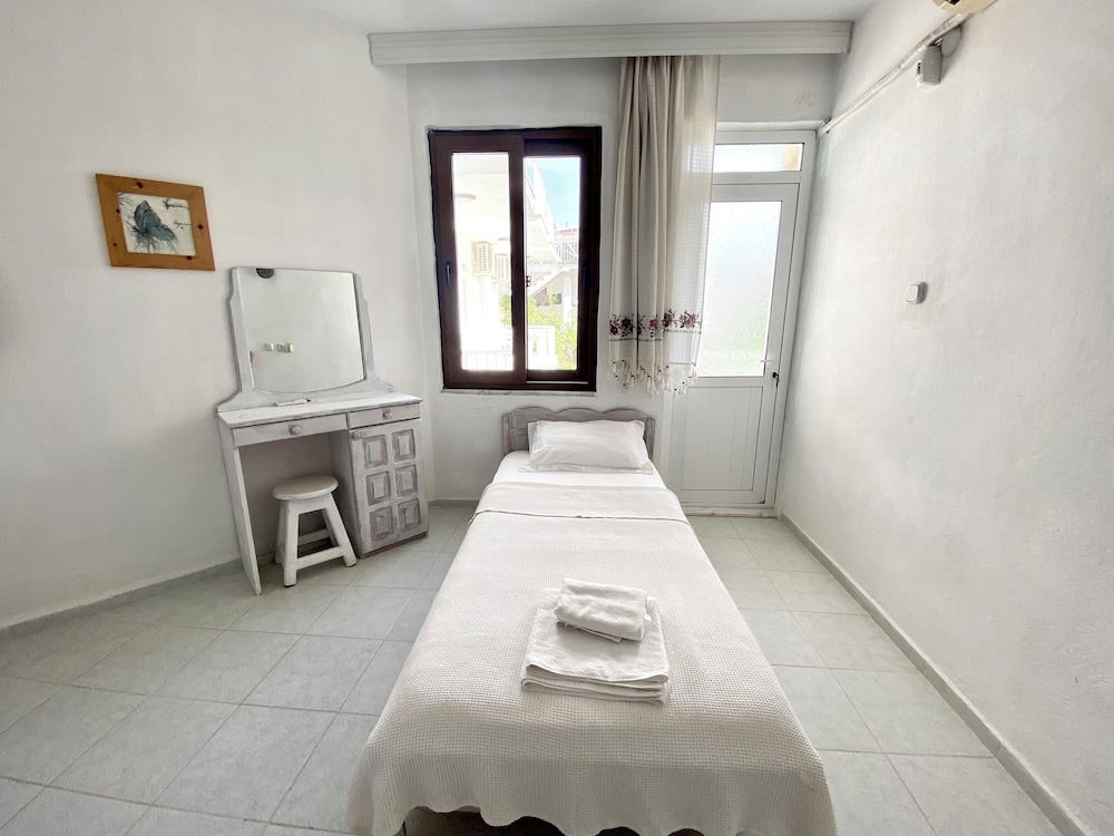 Akdeniz Hotel Rezervasyon