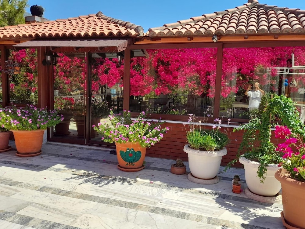 Akdeniz Hotel Rezervasyon